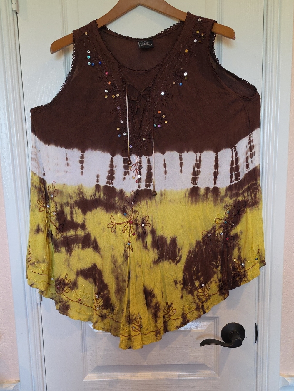 One Size, Sleeveless Tie-Dye Lace-Up Tank Top — Brown & Yellow